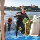 Marcin Smolik ukończył Castle Triathlon Malbork 2026. Fot. maratomania