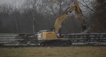 Trybuna już znika ze stadionu przy Moniuszki