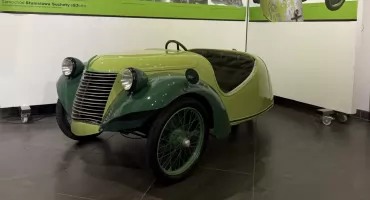 Samochód zbudowany od podstaw już w muzeum. Zobacz autorski projekt Stanisława Suchety