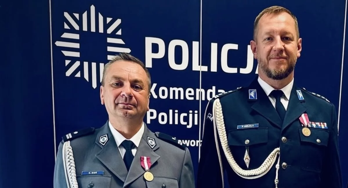 podinsp. Grzegorz Bień i insp. dr Piotr Uwijała. Komendant Komendy Miejskiej Policji w Jaworznie