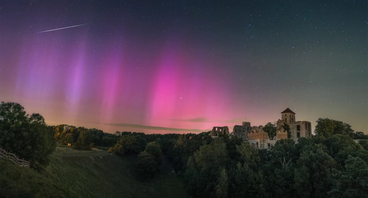 Życie miasta, Zorza polarna obiektywie Trzeciego Planu - zdjęcie, fotografia