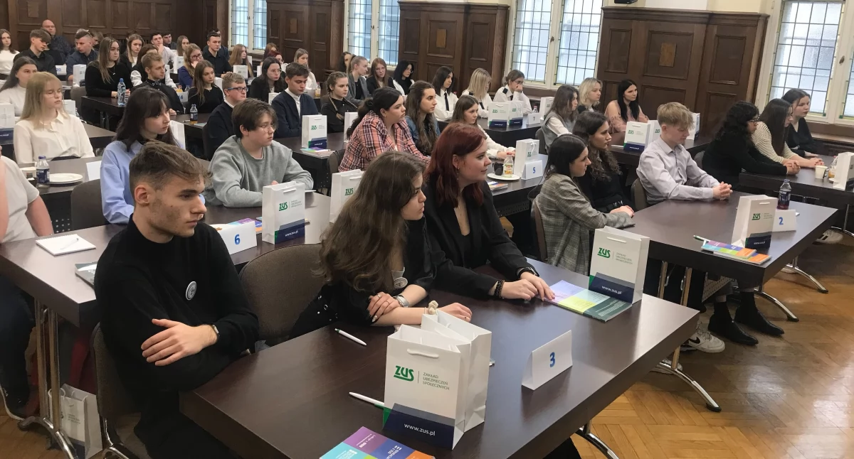 Edukacja, Zdobywaj wiedzę nagrody zgłoś szkołę projektu edukacyjnego - zdjęcie, fotografia