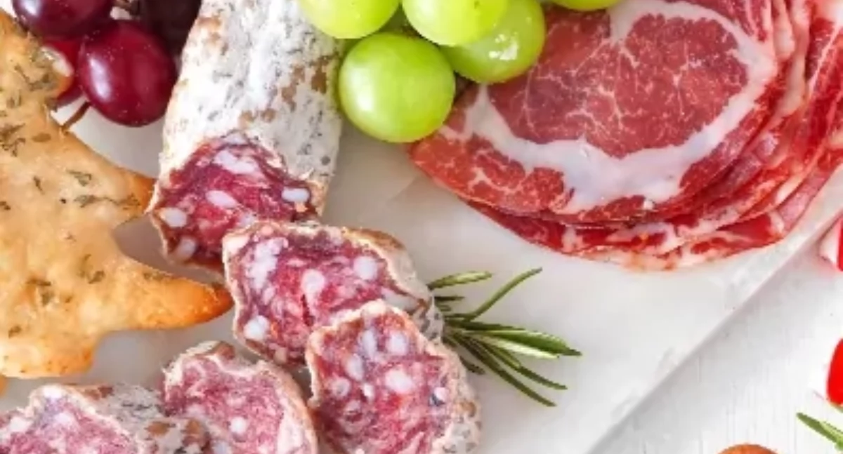 Informator / Materiały zewnętrzne , Włoskie delikatesy Krakowie Smaki Italii wyciągnięcie ręki - zdjęcie, fotografia