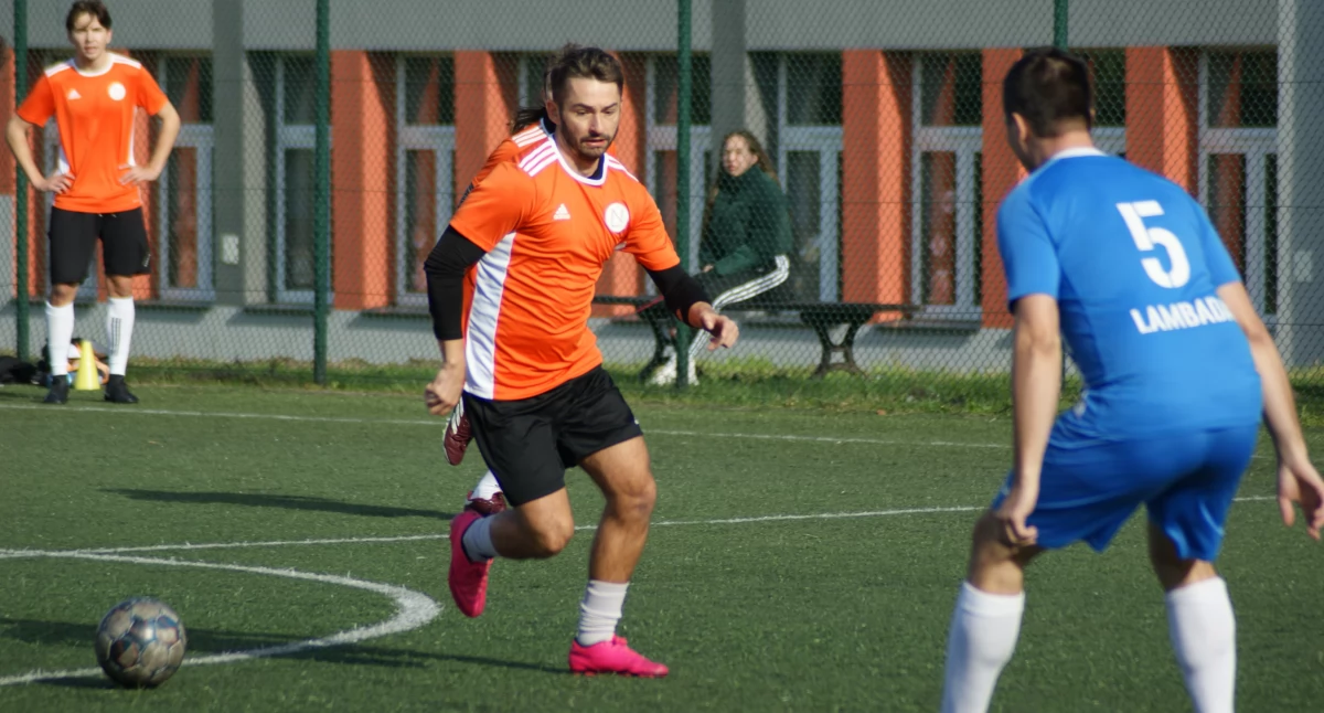 Sporty inne, kolejka Jaworznickiej Szóstek Salos - zdjęcie, fotografia