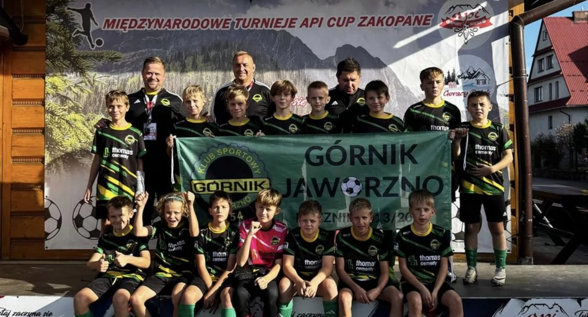 Piłka nożna, Piłkarze Górnika Jaworzna sukcesem międzynarodowym turnieju - zdjęcie, fotografia