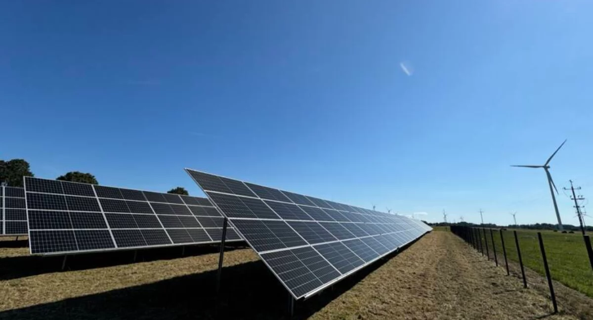 Informator / Materiały zewnętrzne , zmniejszyć rachunki prąd firmie Praktyczne sposoby oszczędzania energii - zdjęcie, fotografia