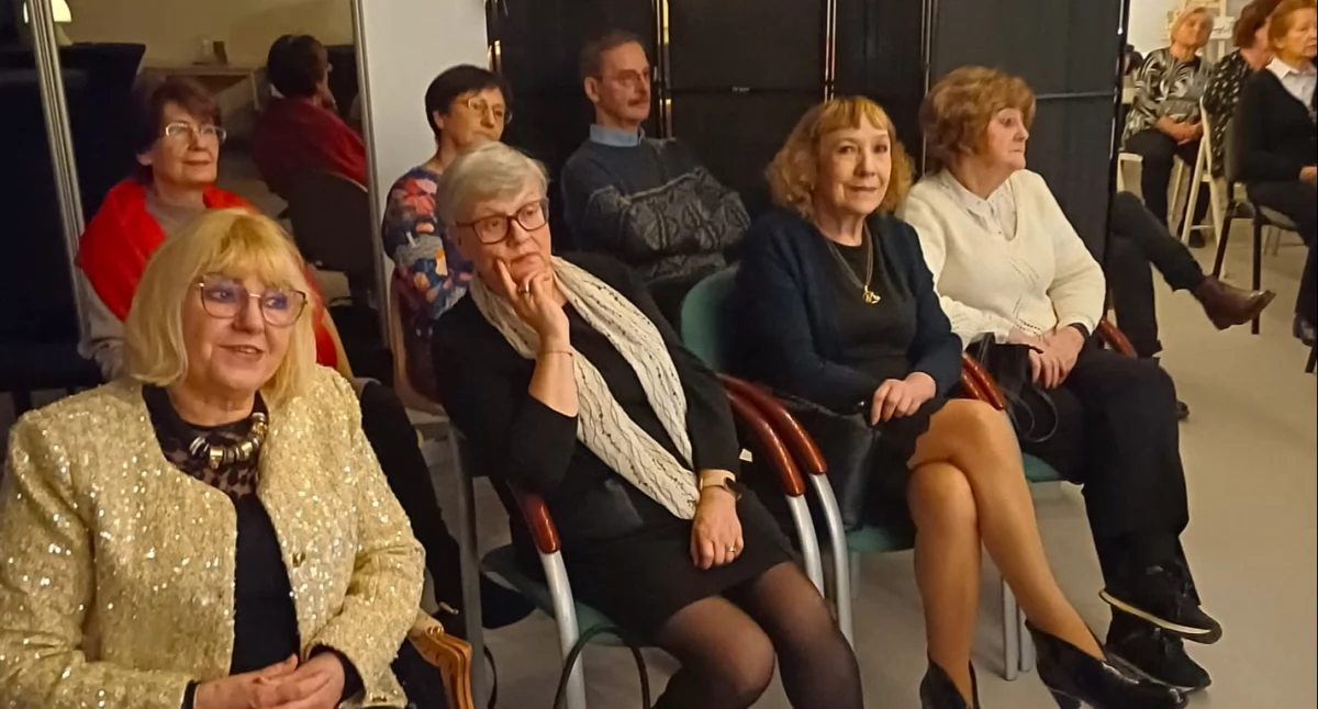 Kącik kulturalny, Kolędowanie Klubie - zdjęcie, fotografia