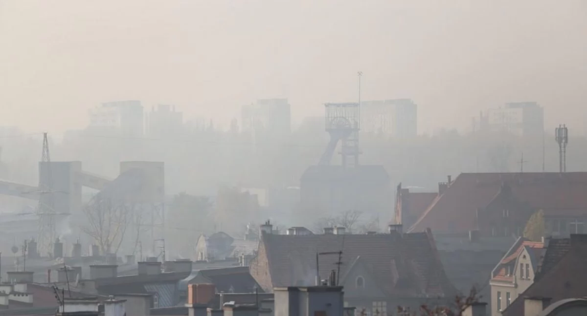 Życie miasta, Uwaga mieszkańcy Jaworzna jakość powietrza może niebezpieczna! - zdjęcie, fotografia