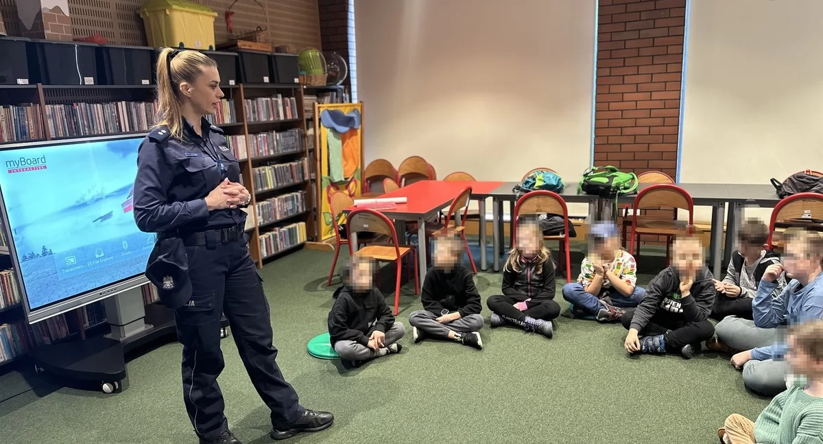 Życie miasta, Bezpieczne ferie Jaworznie podsumowanie działań policji - zdjęcie, fotografia