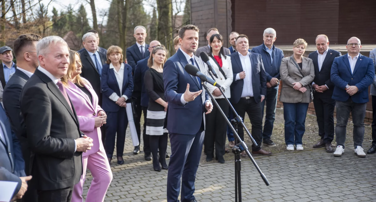Polityka, Rafał Trzaskowski spotkał samorządowcami - zdjęcie, fotografia