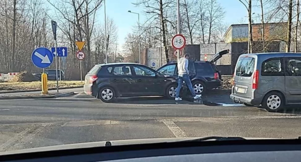 Wypadki drogowe, Kolejna kolizja Osiedlu Stałym - zdjęcie, fotografia