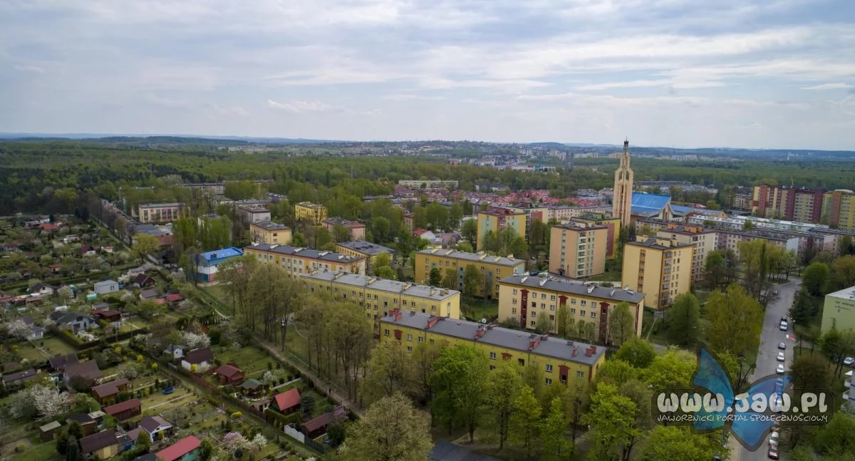 Felieton, Piją Osiedlu Szczakowej - zdjęcie, fotografia