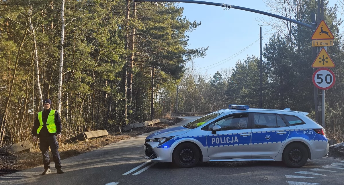 Komunikaty Policja, Policja alarmuje Tragiczne statystyki bezpieczeństwa drogach Jaworzna - zdjęcie, fotografia