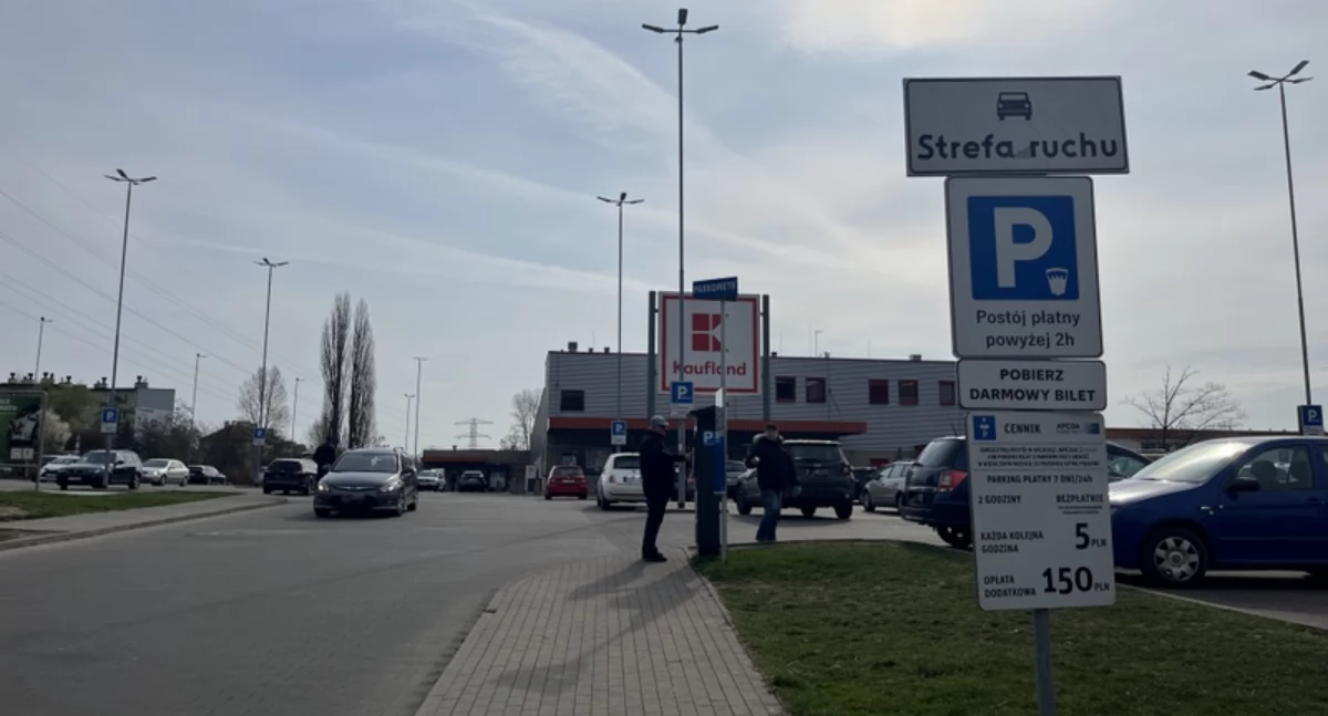 Życie miasta, Mandat parking sklepie płacić płacić - zdjęcie, fotografia