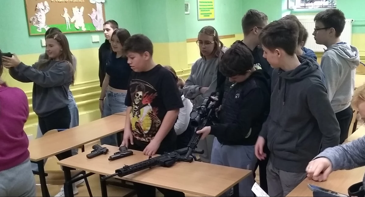 Życie miasta, Konkurs „Polska Marynarka Wojenna historia Wybrzeża Polskiego” jaworznickich szkołach - zdjęcie, fotografia