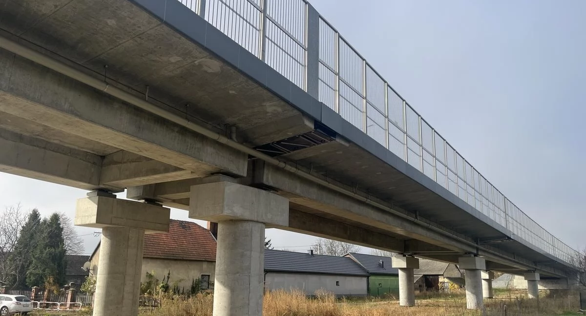 Życie miasta, Jaworzno wyłoniło wykonawcę który wygłuszy estakadę Byczynie - zdjęcie, fotografia