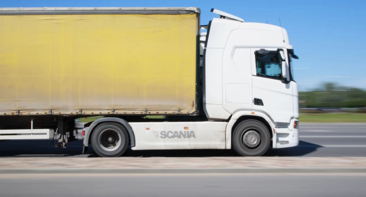 Informator / Materiały zewnętrzne , Scania nowoczesny ciągnik siodłowy wymagających przewoźników - zdjęcie, fotografia
