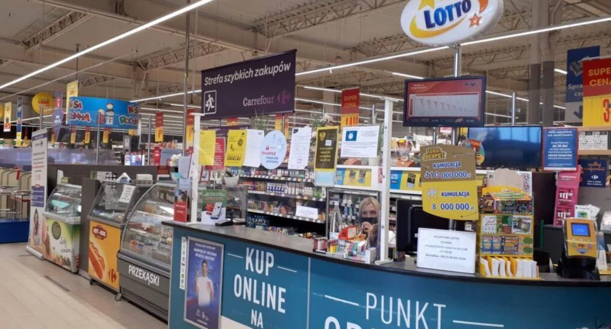 Życie miasta, Które sklepy dzisiaj otwate Gdzie można zrobić zakupy - zdjęcie, fotografia