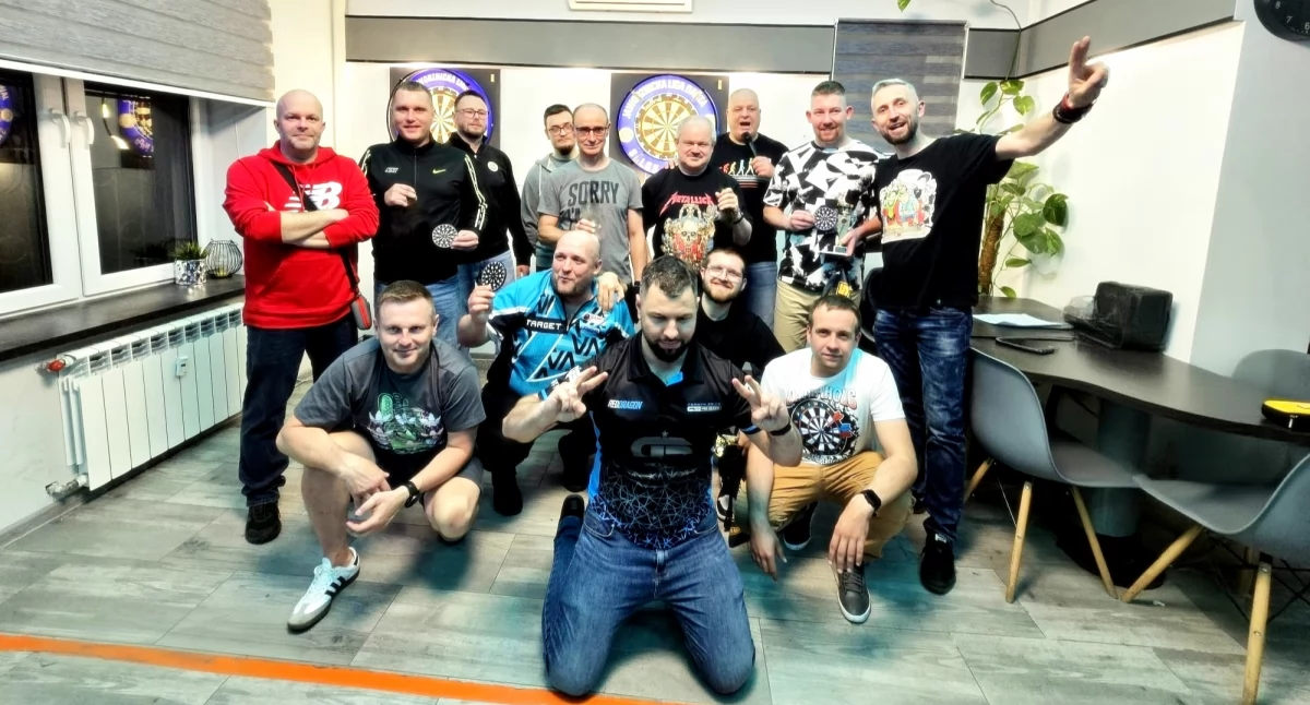 Sporty inne, Rywalizacja najwyższym poziomie podczas trzeciego turnieju SUPERDARTERA - zdjęcie, fotografia
