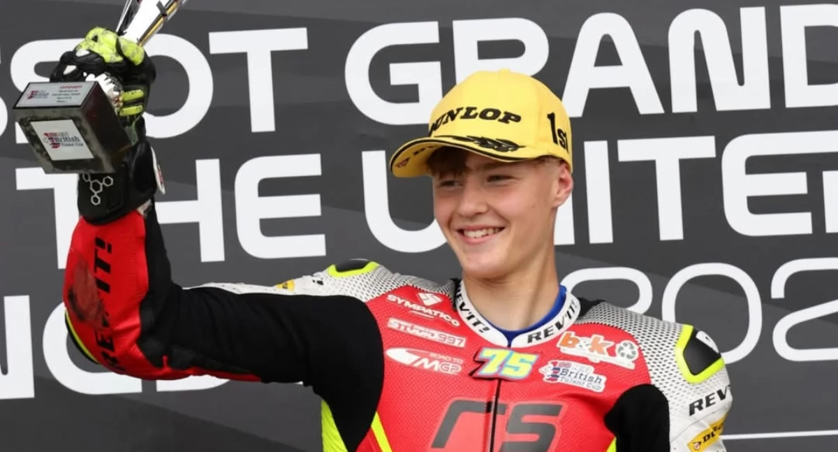 Życie miasta, Filip Surowiak wygrywa torze Silverstone - zdjęcie, fotografia