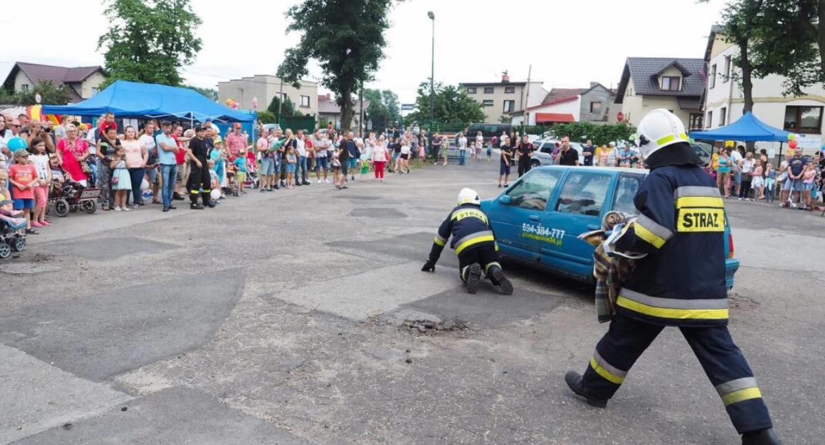 Życie miasta, Rodzinny Piknik Strażacki weekend - zdjęcie, fotografia