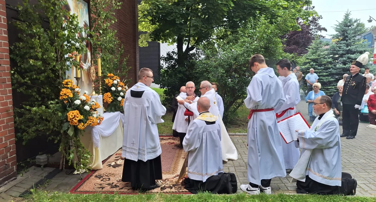 Kościół, Procesje Bożego Ciała jaworznickich parafiach - zdjęcie, fotografia