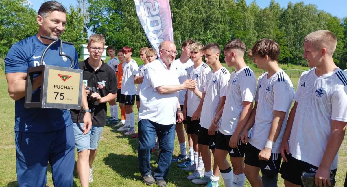 Piłka nożna, Puchar lecia Ciężkowianka - zdjęcie, fotografia
