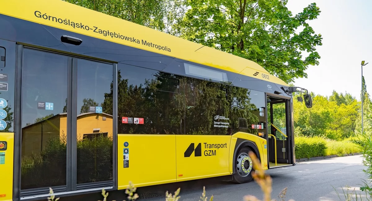 Życie miasta, Autobusem Sosnowca Zalew Sosina rusza wakacyjna linia - zdjęcie, fotografia