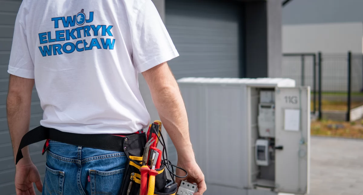 Informator / Materiały zewnętrzne , dbać instalację elektryczną Poradnik właścicieli domów mieszkań - zdjęcie, fotografia