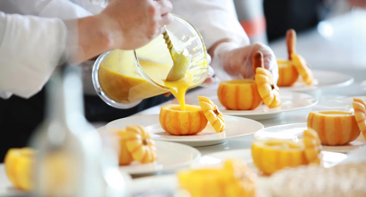 Informator / Materiały zewnętrzne , Najlepsze restauracje Wrocławiu odkryj unikalną kuchnię prawdziwych smakoszy - zdjęcie, fotografia