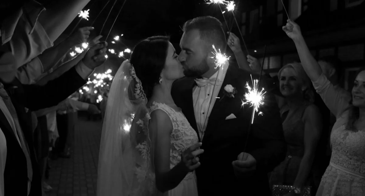 Informator / Materiały zewnętrzne , Przesądy zwyczaje ślubne Polsce - zdjęcie, fotografia
