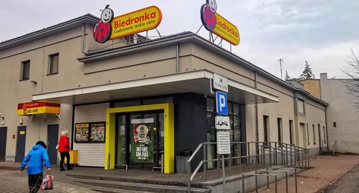 Życie miasta, Darmowe masło Biedronce skorzystać oferty - zdjęcie, fotografia