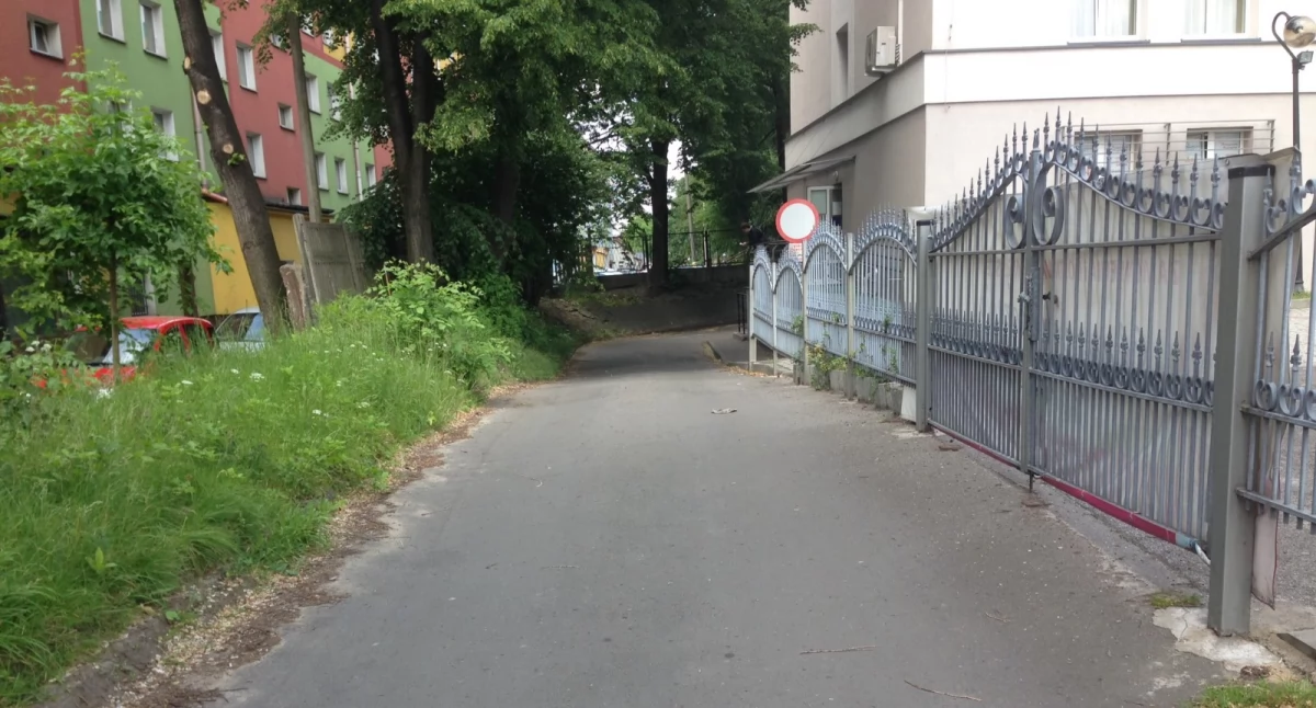 Biznes, Spółka Restrukturyzacji Kopalń sprzedaje działkę hotelu Brojan - zdjęcie, fotografia