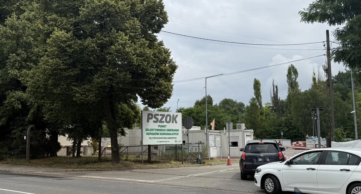 Życie miasta, zrobić odpadami tekstylnymi zawsze trzeba oddawać PSZOK - zdjęcie, fotografia