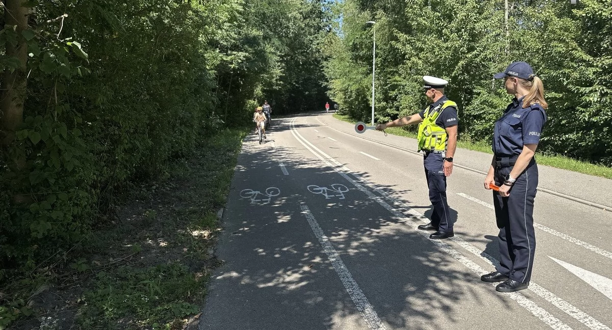 Życie miasta, Edukacyjna akcja policji velostradzie Jaworznie - zdjęcie, fotografia