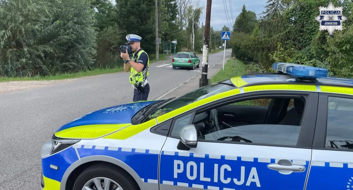 Życie miasta, Policjanci Jaworzna kampanii „Mistrzu Zwolnij” - zdjęcie, fotografia