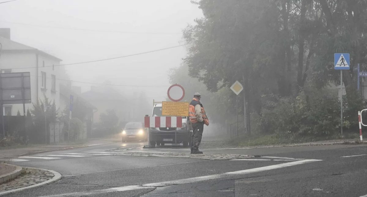 Drogi Jaworzno, Zamknięta ulica Jaworznicka Objazdy kierowców - zdjęcie, fotografia