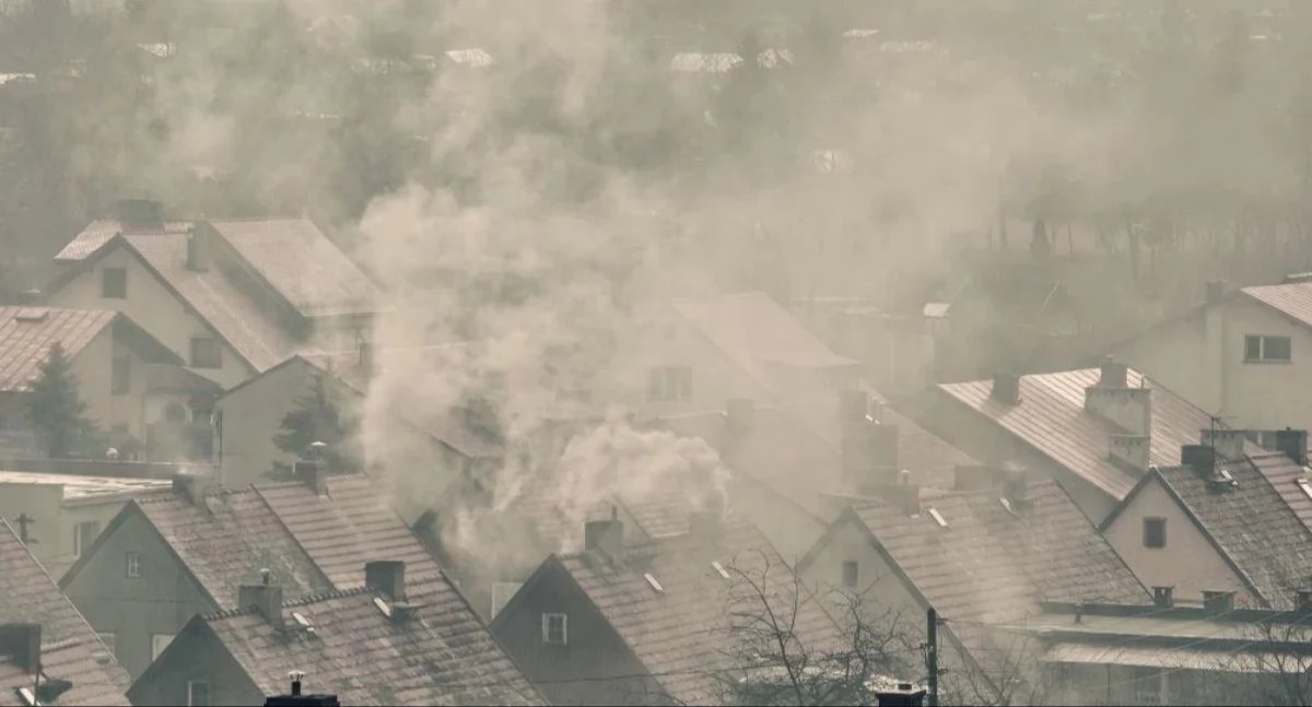 Życie miasta, Kontrole straży miejskiej związku rozpoczęciem sezonu grzewczego - zdjęcie, fotografia
