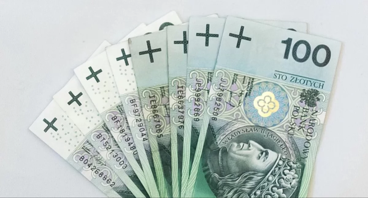 Życie miasta, stawki minimalnego wynagrodzenia stycznia - zdjęcie, fotografia