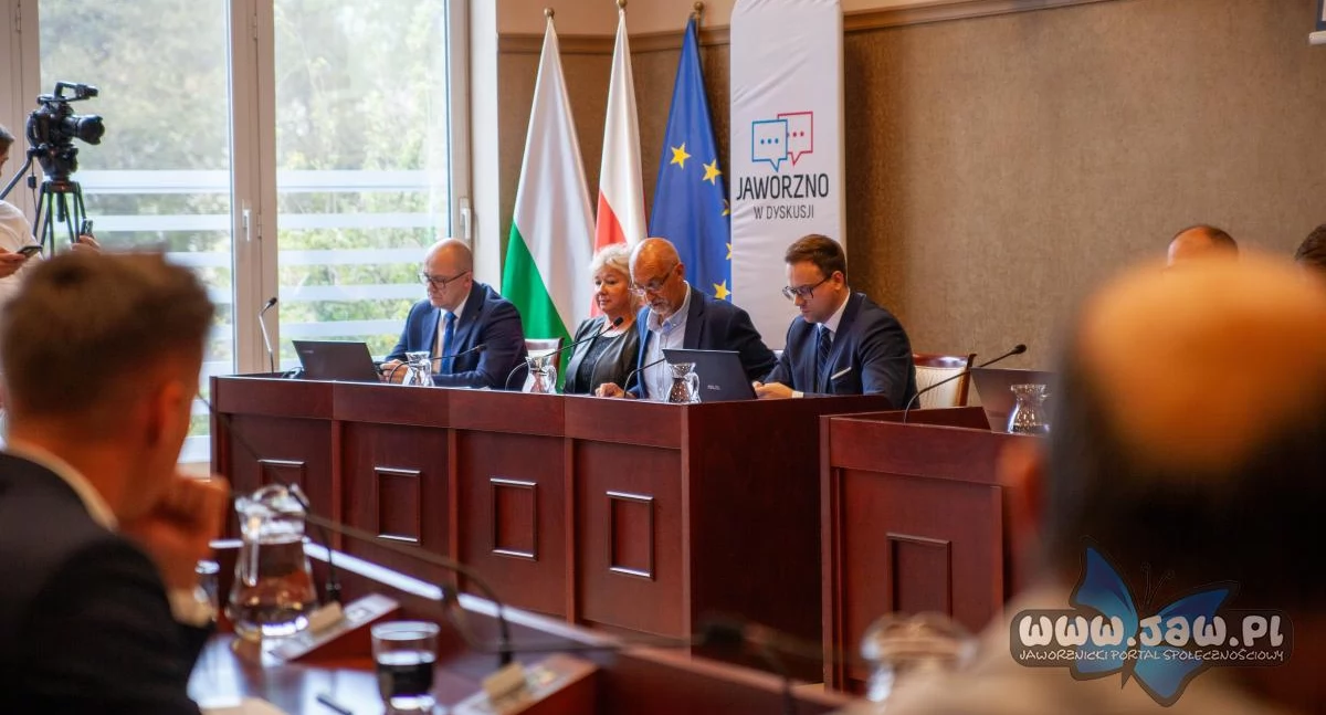 Polityka, Porządek obrad sesji Miejskiej Jaworznie października - zdjęcie, fotografia