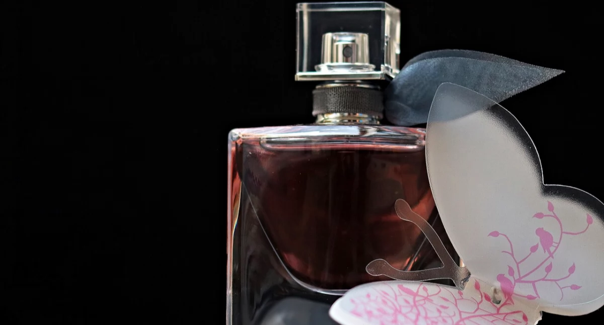 Informator / Materiały zewnętrzne , wyróżniają perfumy arabskie ARABIAN HOUSE - zdjęcie, fotografia