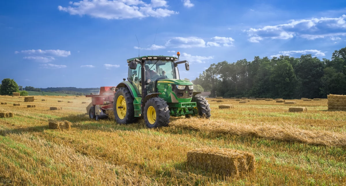 Informator / Materiały zewnętrzne , Najczęściej wymieniane części ciągnikach Massey Ferguson zużywa najszybciej - zdjęcie, fotografia
