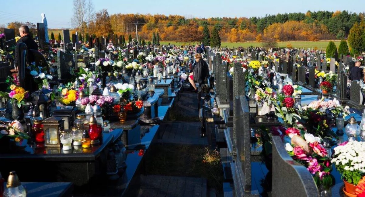 Kościół, listopada Wszystkich Świętych - zdjęcie, fotografia