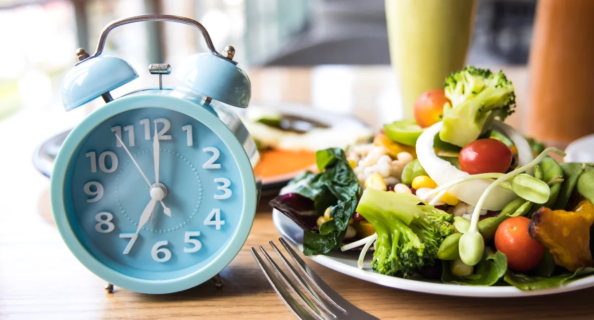 Informator / Materiały zewnętrzne , przerywany warto stosować - zdjęcie, fotografia