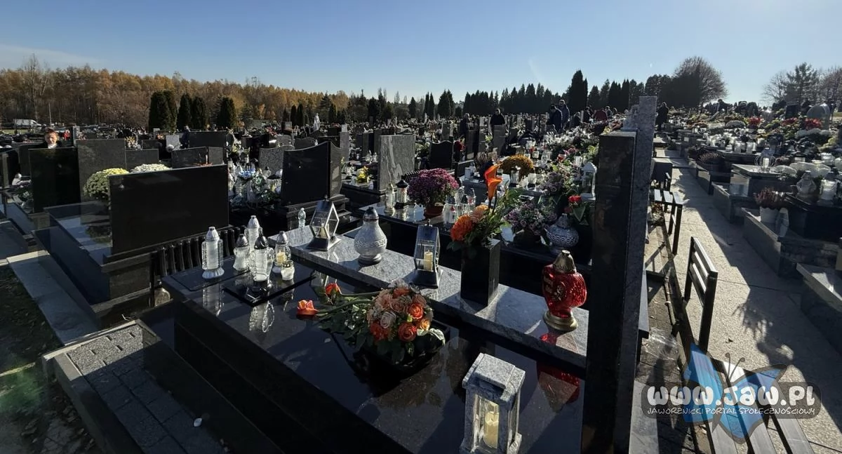 Życie miasta, informuje jakiej wysokości przysługuje zasiłek pogrzebowy - zdjęcie, fotografia