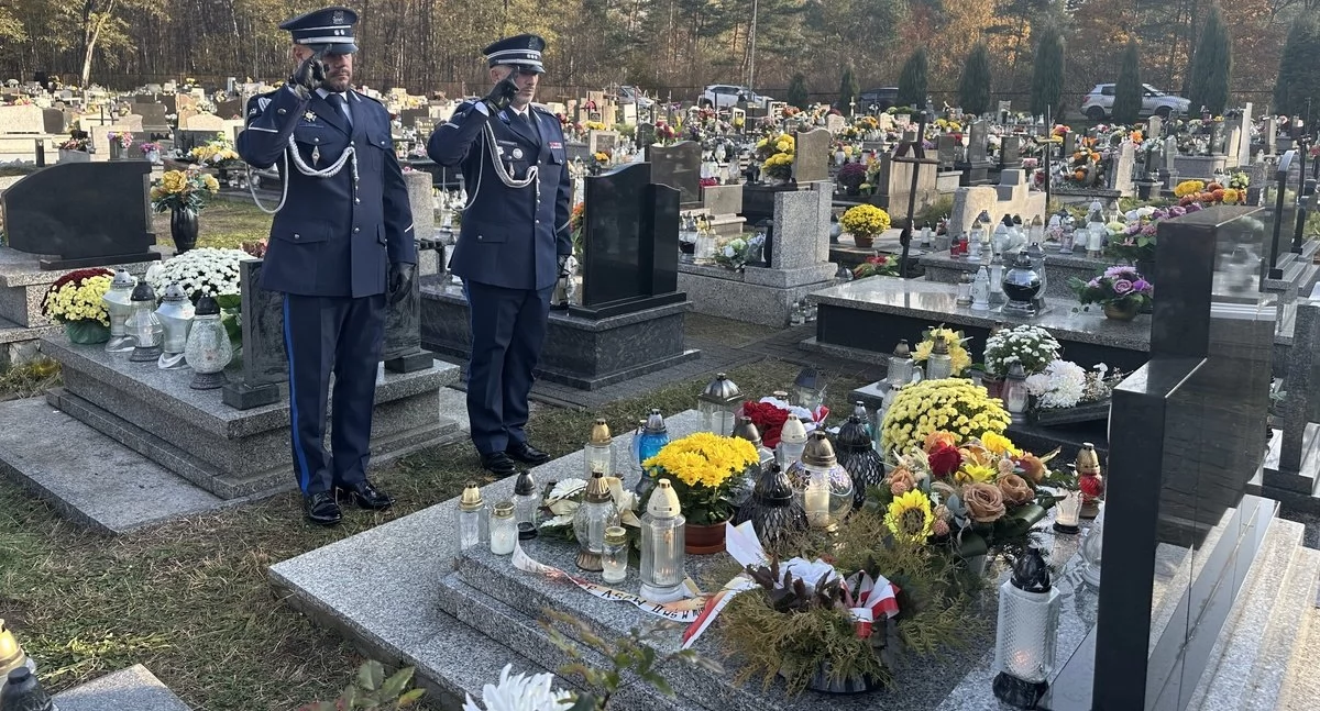 Jaworzniccy policjanci uczcili pamięć bohaterów. Fot. KMP Jaworzno