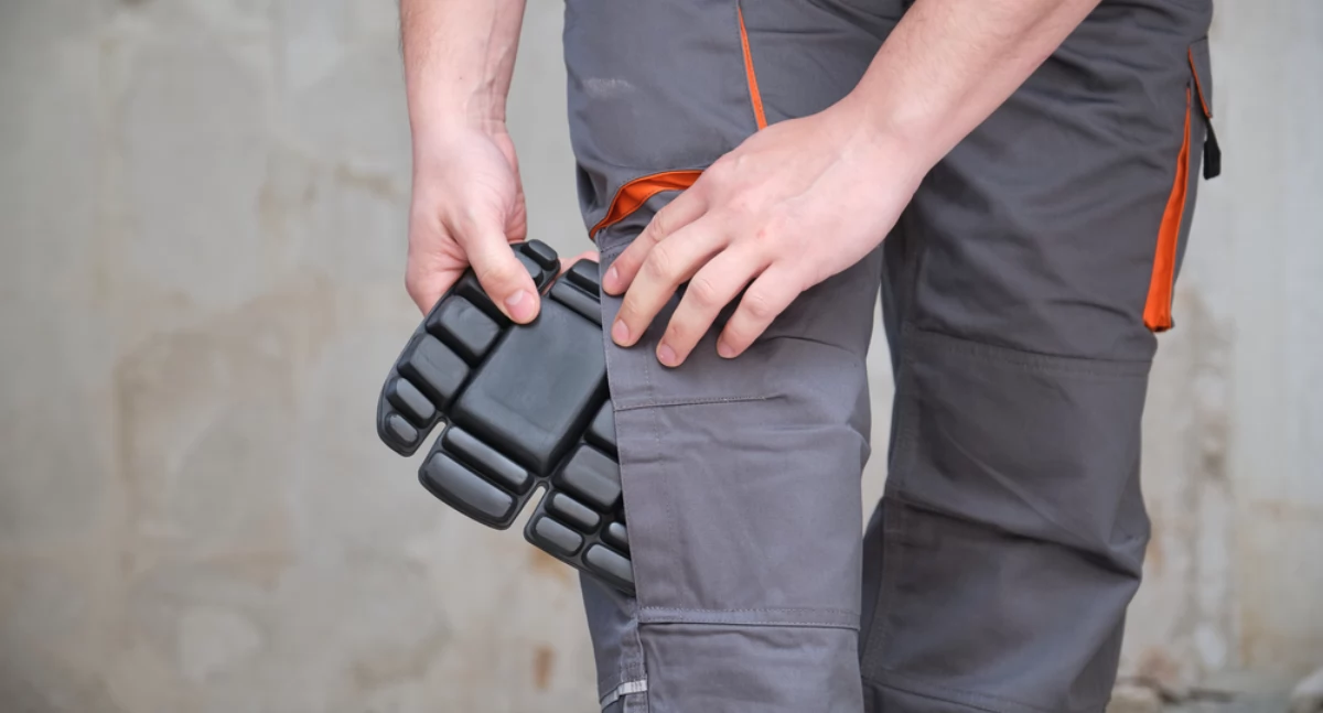 Informator / Materiały zewnętrzne , wybrać odpowiednie nakolanniki ochronne swojej branży - zdjęcie, fotografia