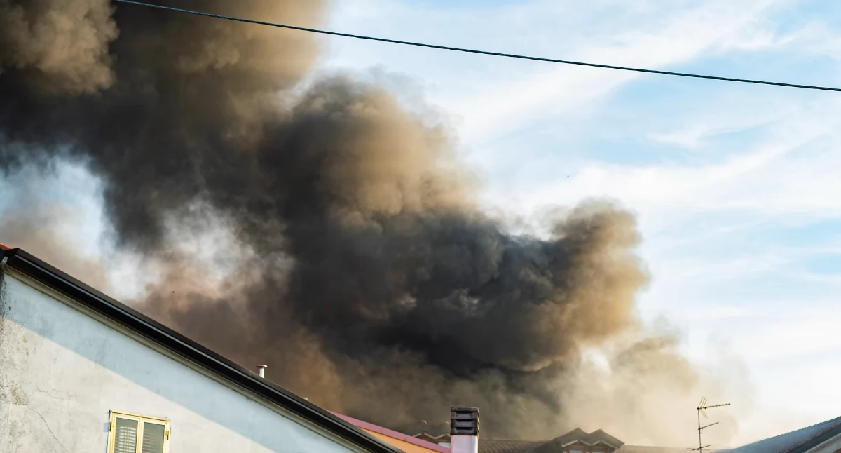 Informator / Materiały zewnętrzne , Kiedy wymagane klapy dymowe dlaczego może kosztować więcej myślisz - zdjęcie, fotografia