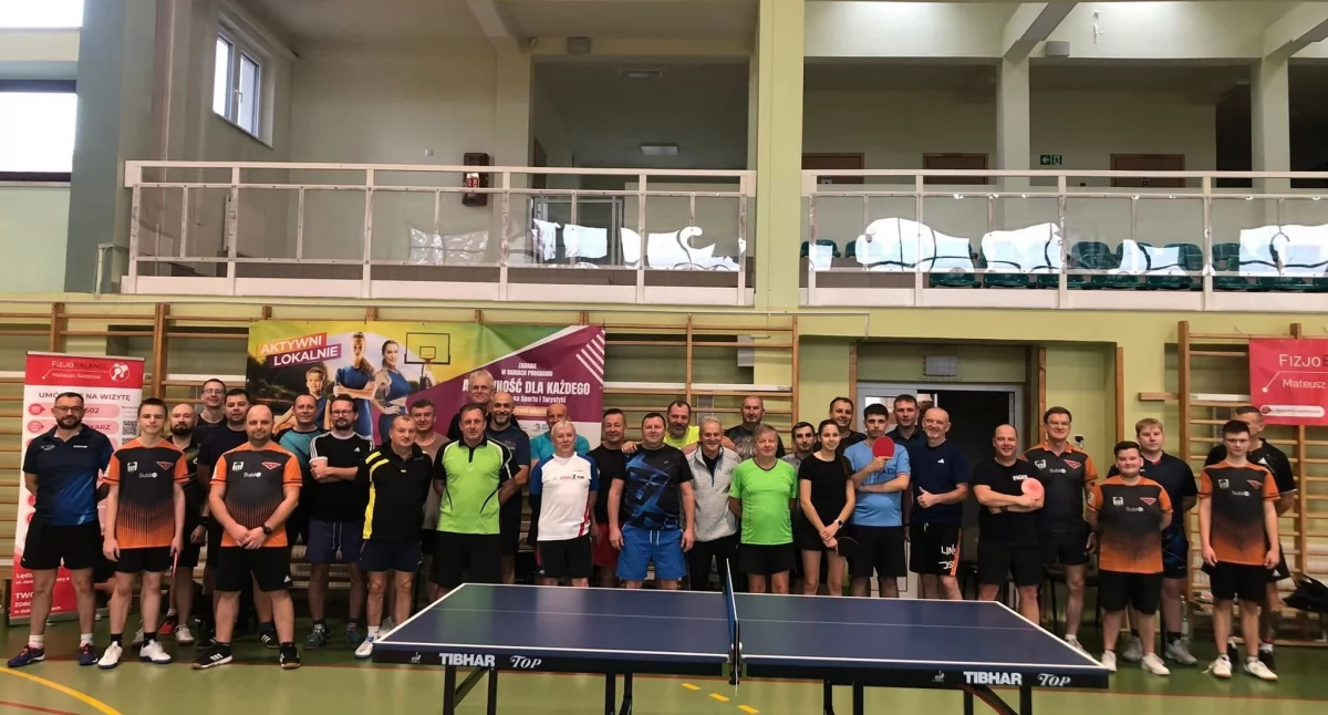 Życie miasta, Zawodnicy Ciężkowianki Jaworzno dobrymi wynikami listopadowych turniejach tenisa stołowego - zdjęcie, fotografia