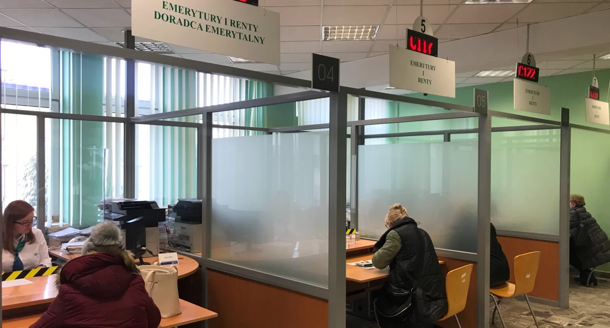 Życie miasta, informuje Możesz dostać emeryturę rentę podatku każdego korzyścią - zdjęcie, fotografia